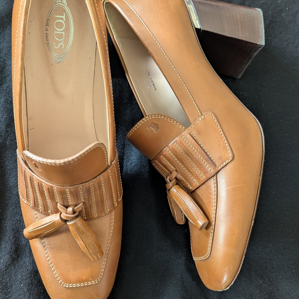 Tod's Women's Tan Leather Block Heel Loafers
